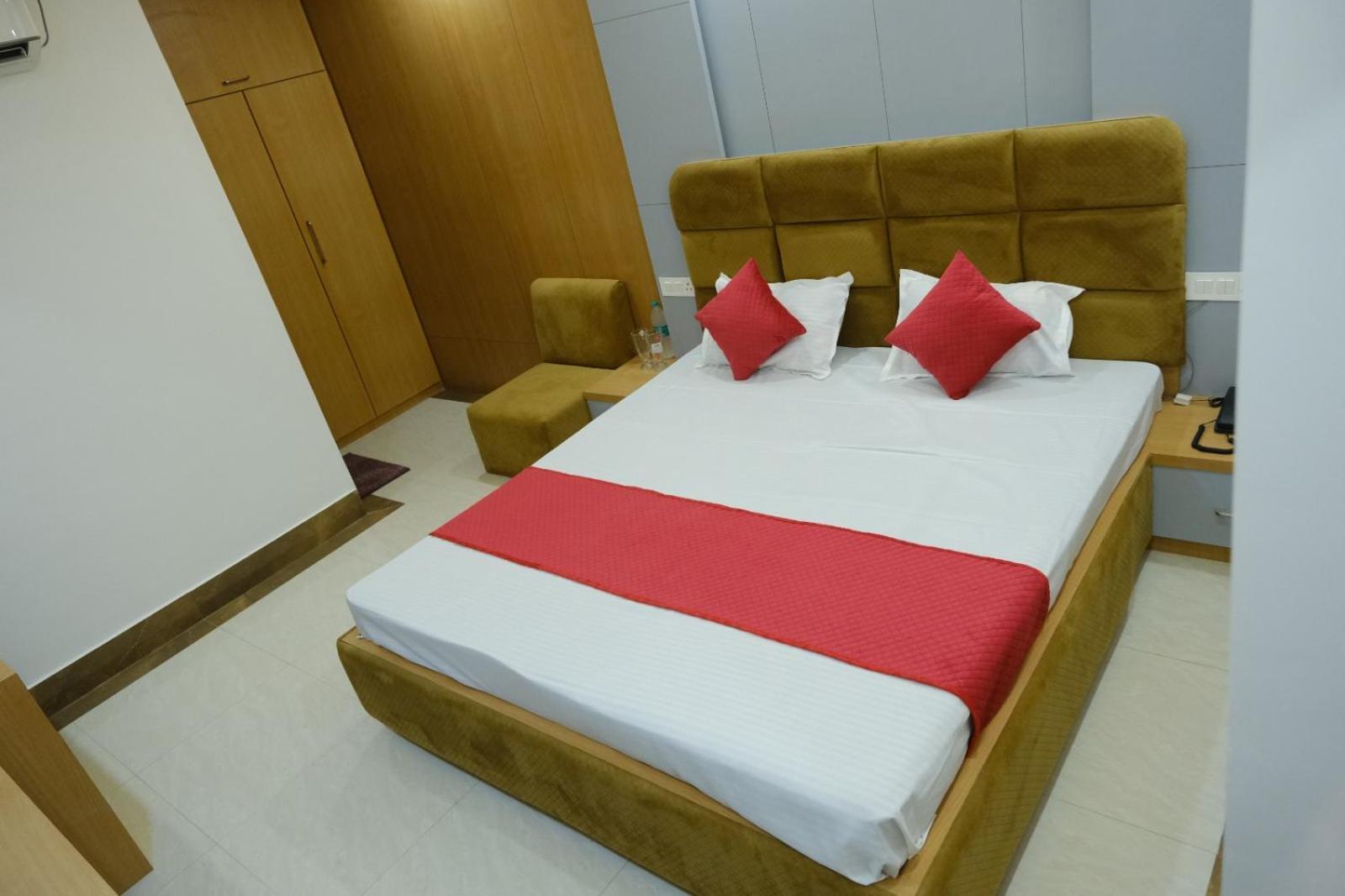 Hotel Golden Continental 데오가르 외부 사진
