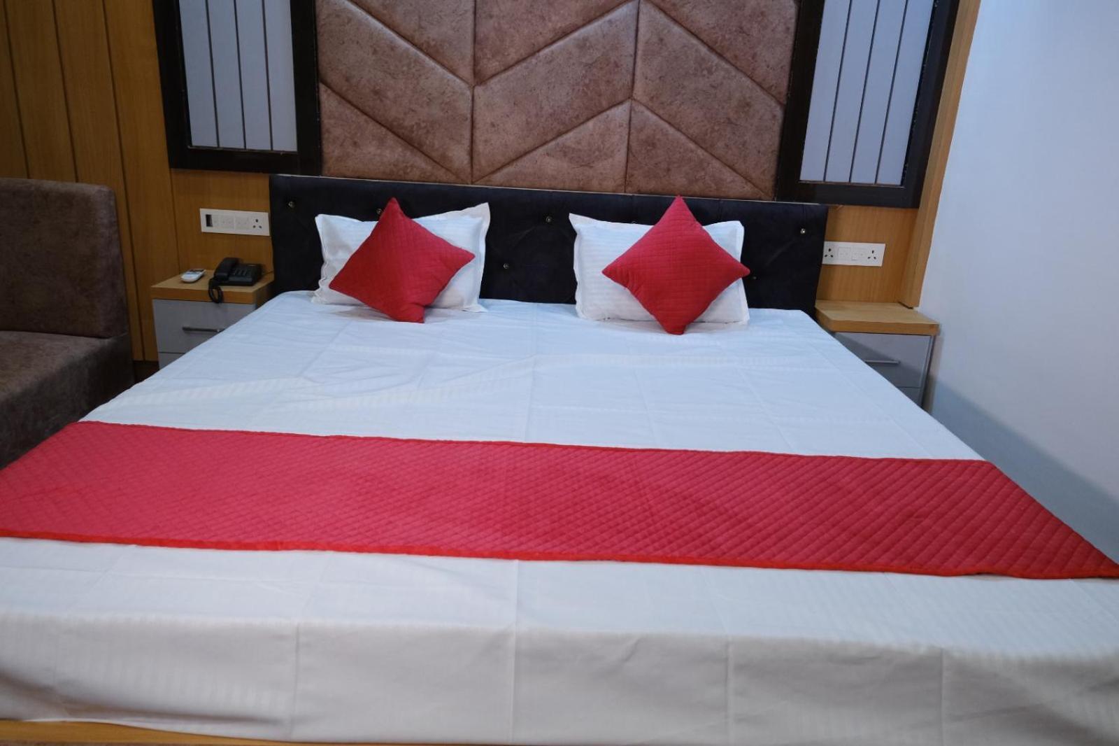 Hotel Golden Continental 데오가르 외부 사진