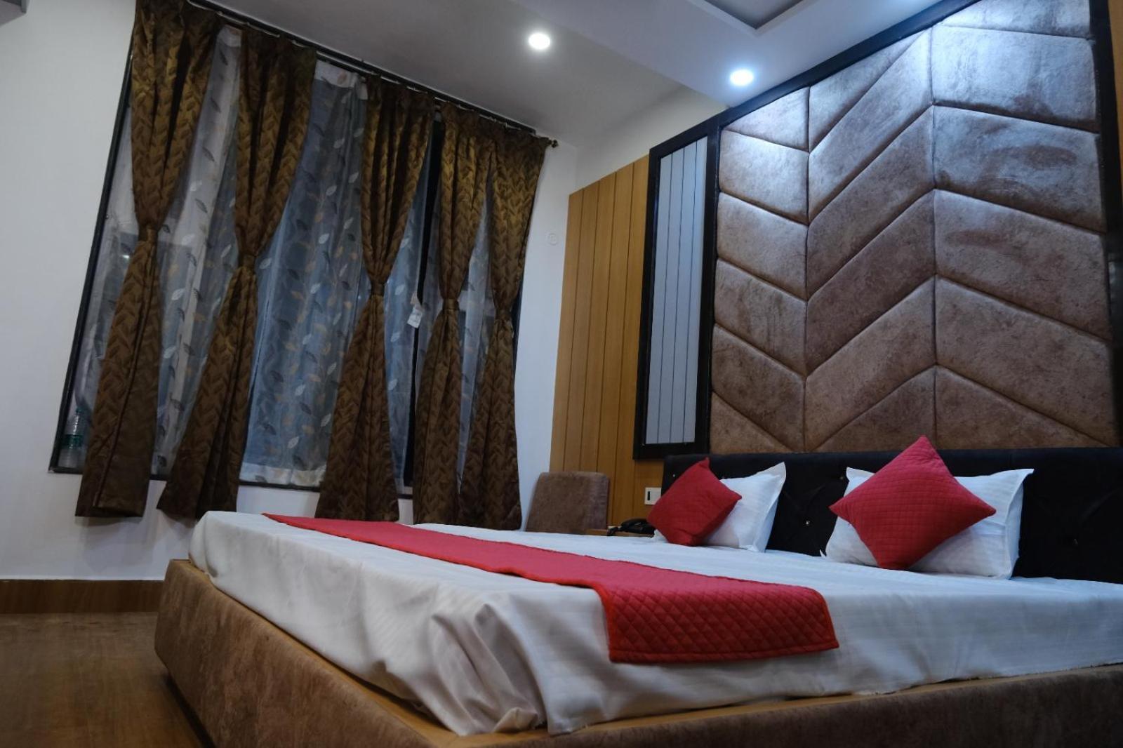 Hotel Golden Continental 데오가르 외부 사진
