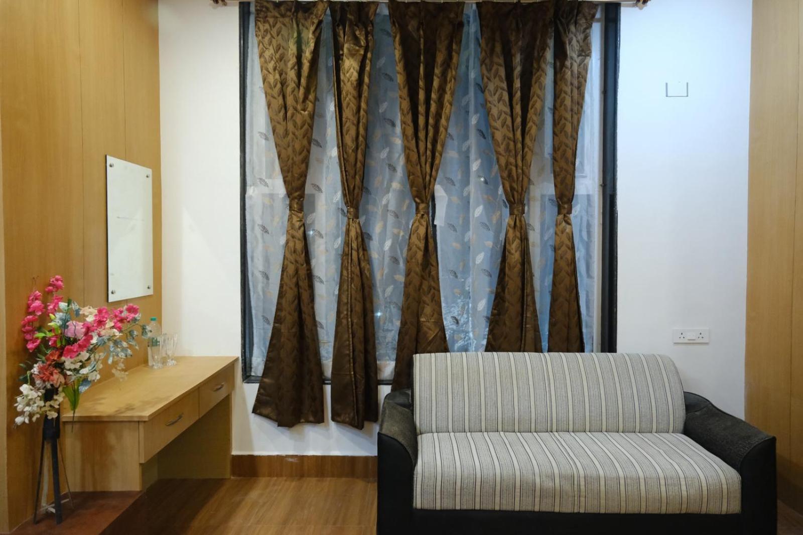Hotel Golden Continental 데오가르 외부 사진
