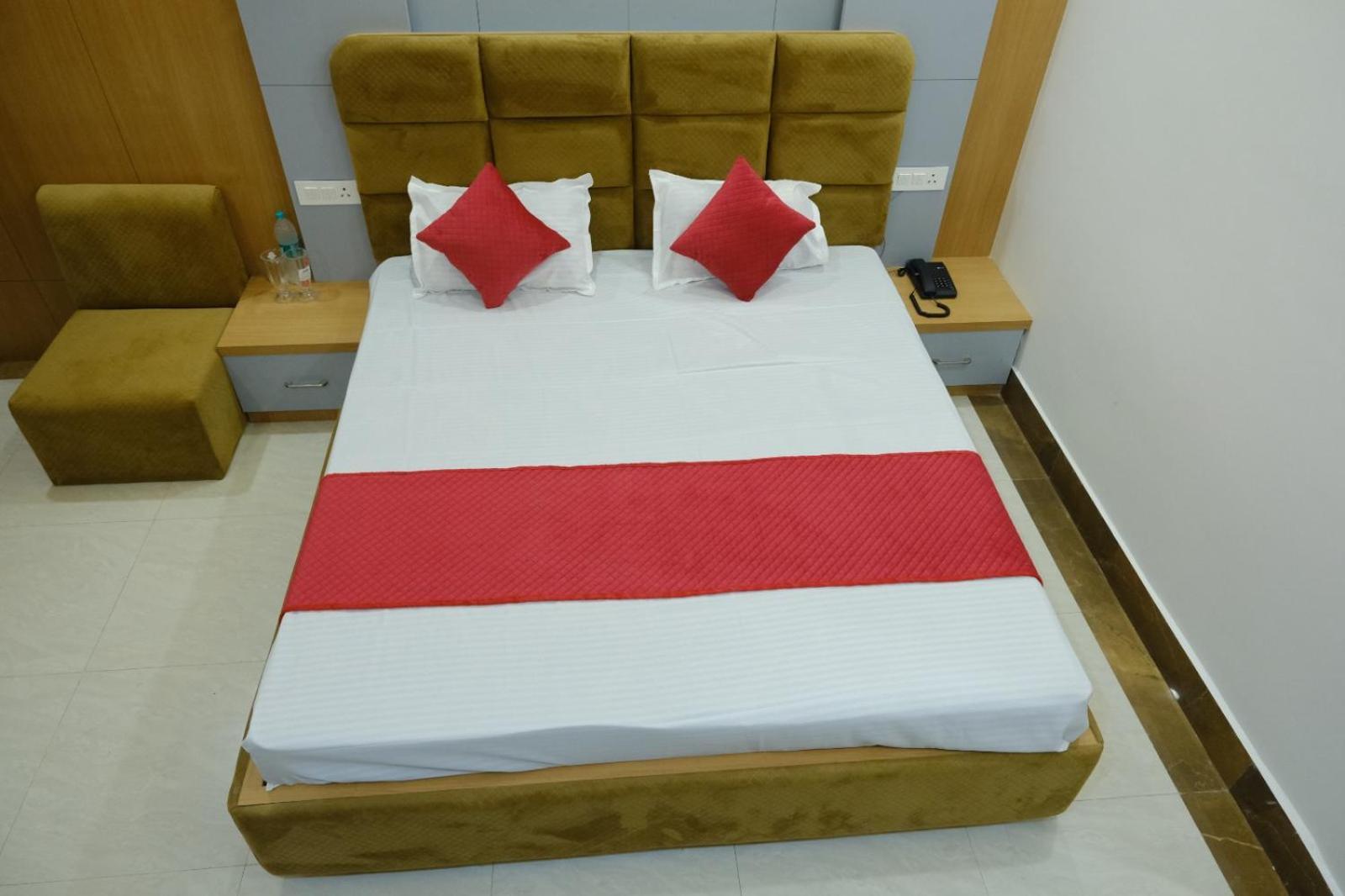 Hotel Golden Continental 데오가르 외부 사진