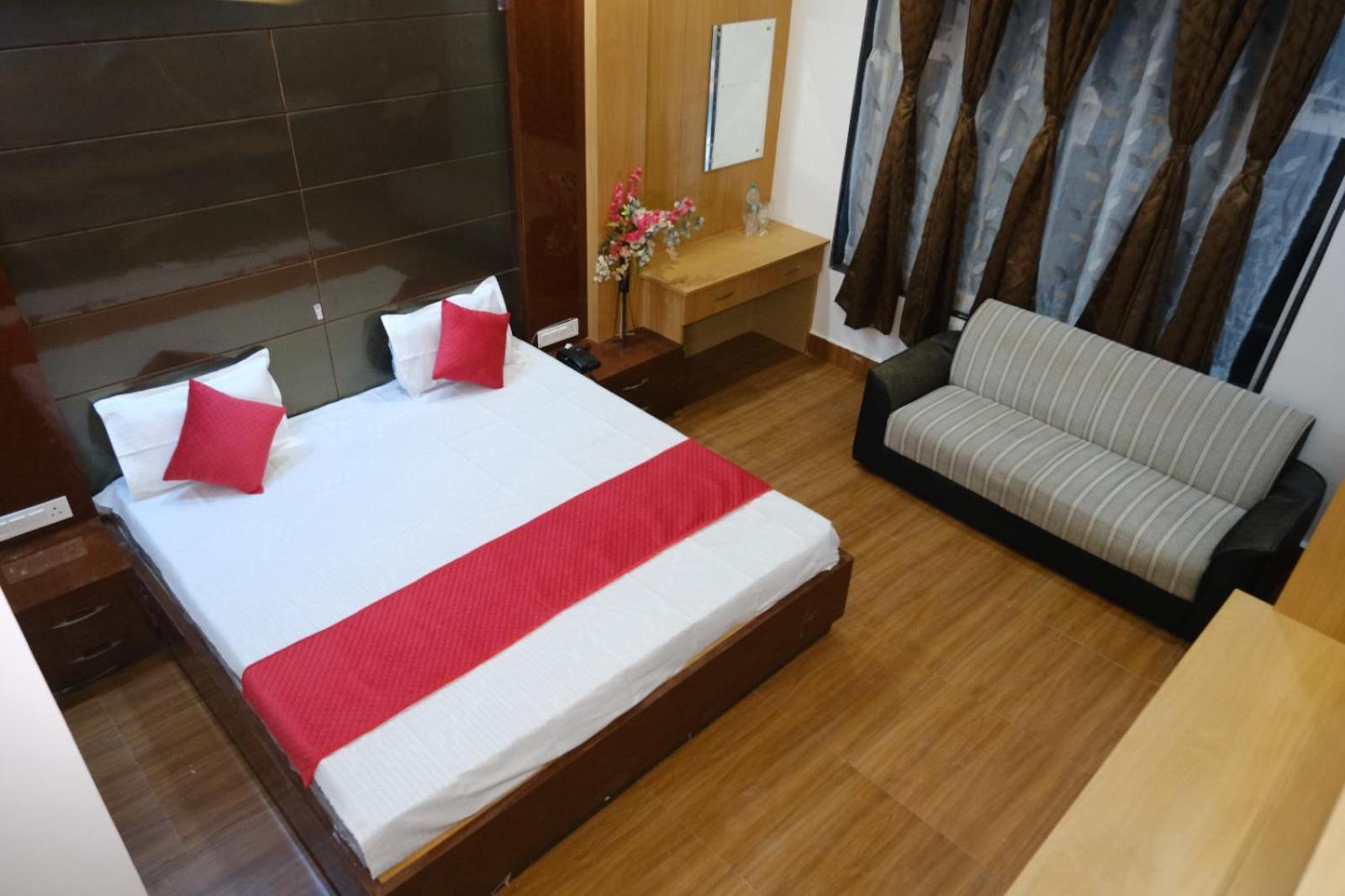 Hotel Golden Continental 데오가르 외부 사진