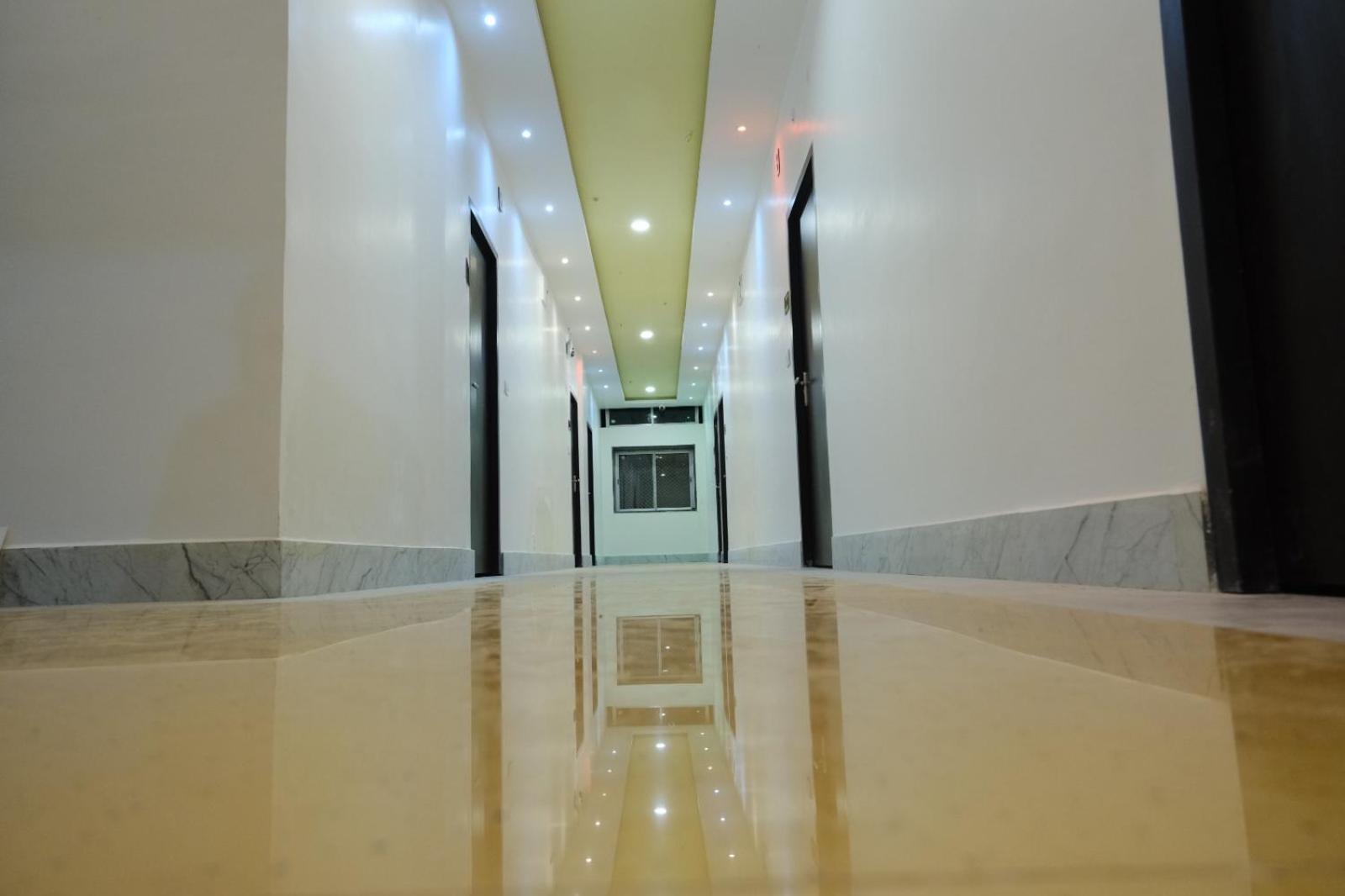 Hotel Golden Continental 데오가르 외부 사진