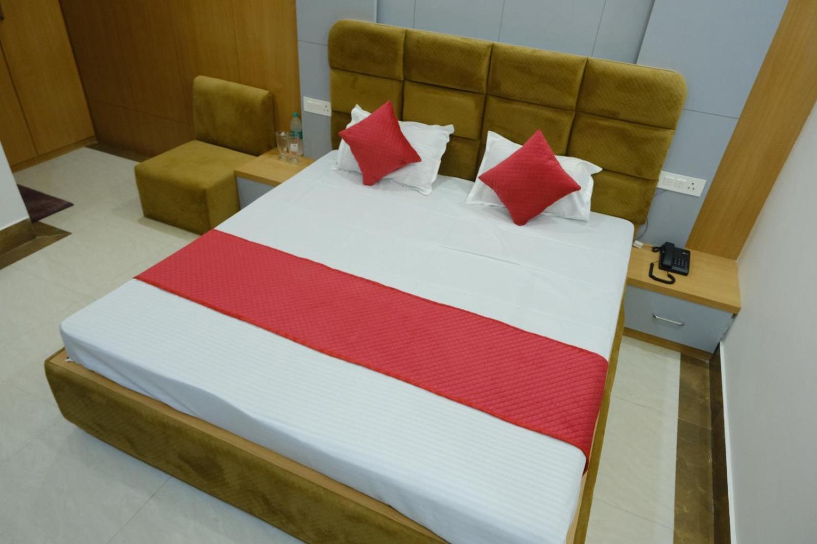 Hotel Golden Continental 데오가르 외부 사진