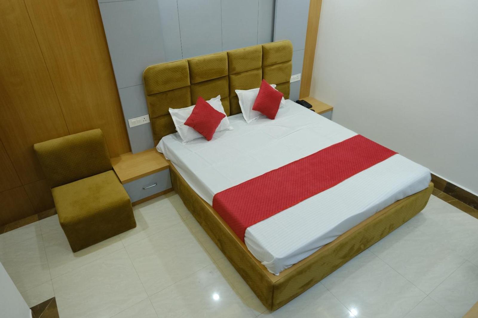 Hotel Golden Continental 데오가르 외부 사진