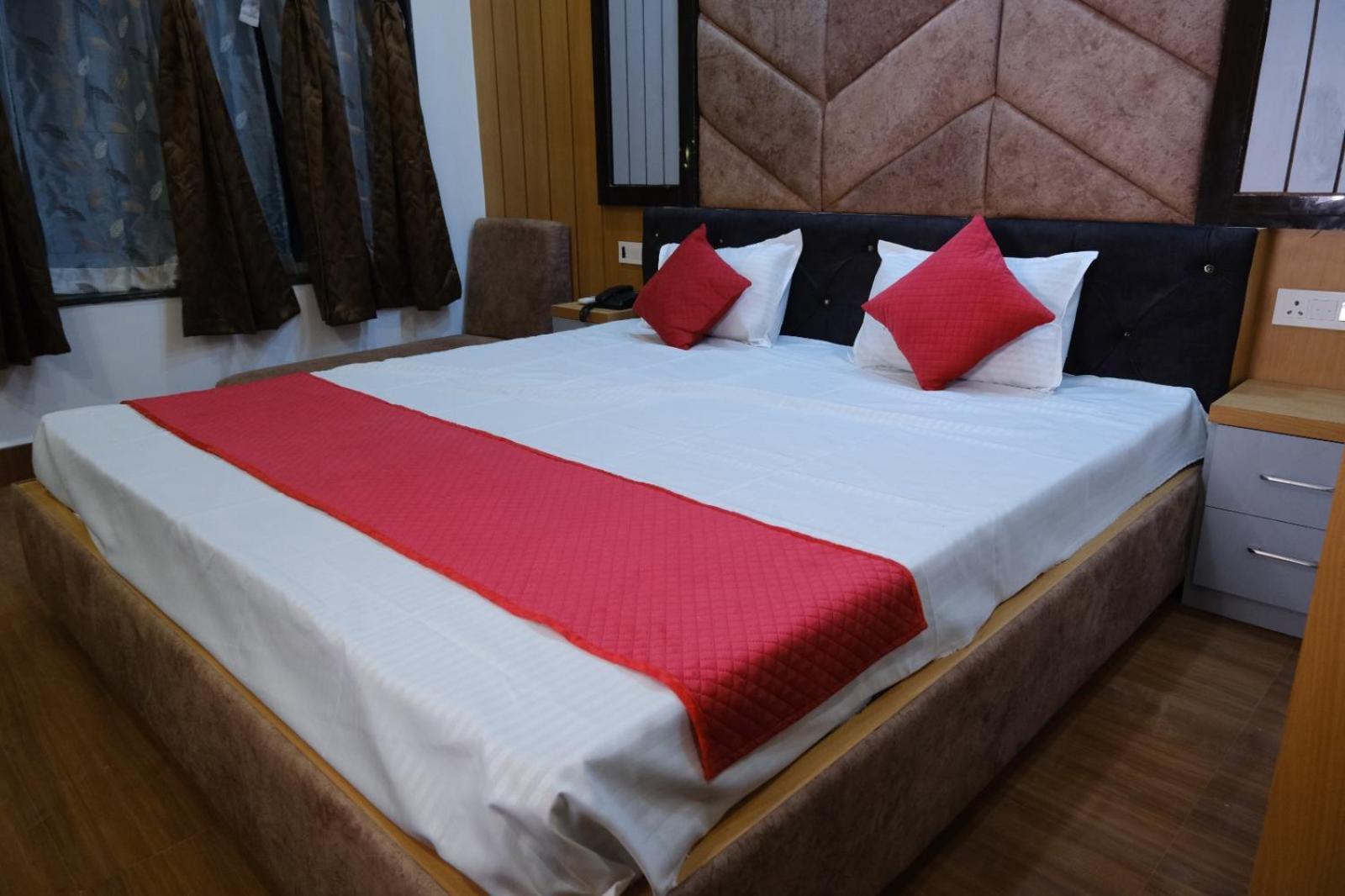 Hotel Golden Continental 데오가르 외부 사진
