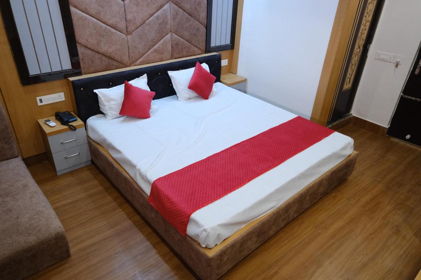 Hotel Golden Continental 데오가르 외부 사진