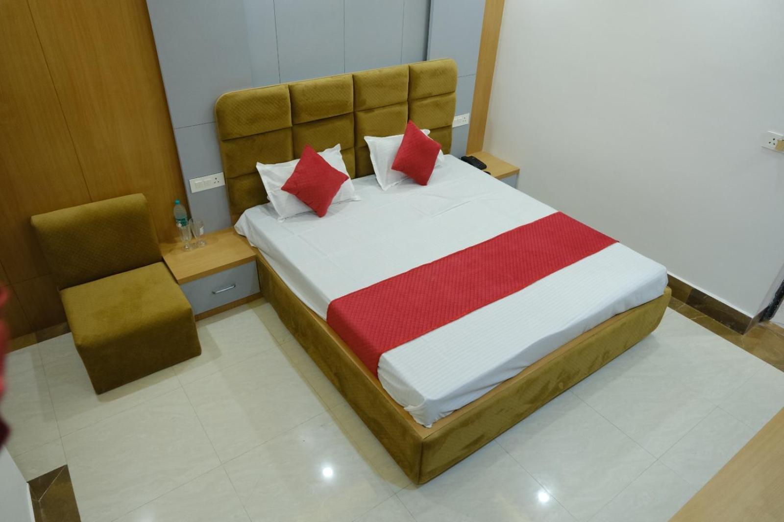 Hotel Golden Continental 데오가르 외부 사진